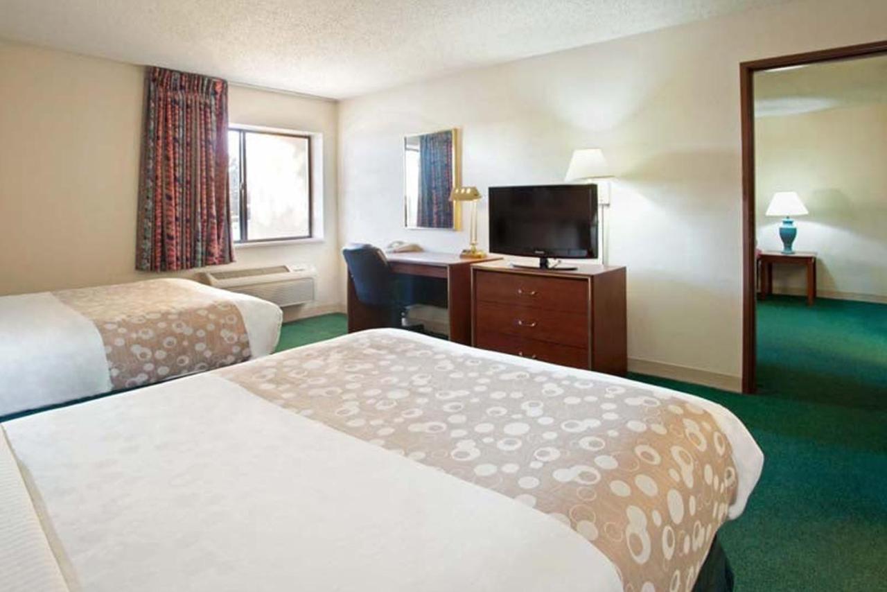 Norwood Inn & Suites Indianapolis East Post Drive Buitenkant foto