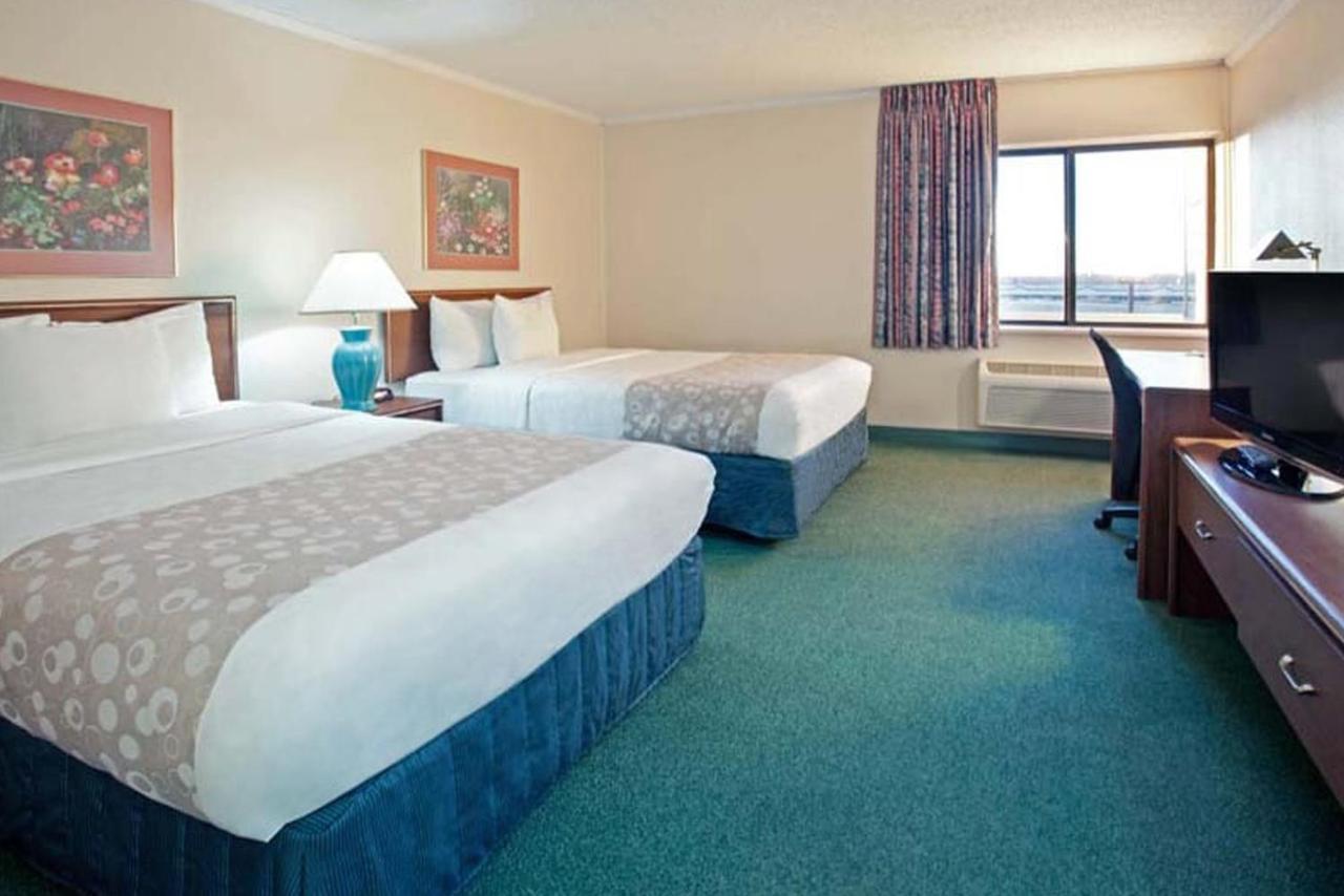 Norwood Inn & Suites Indianapolis East Post Drive Buitenkant foto