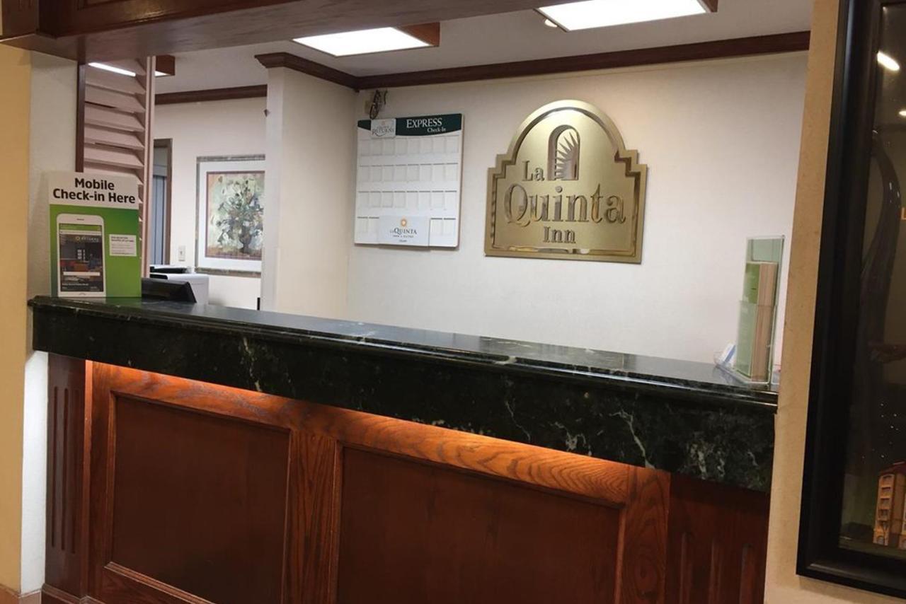 Norwood Inn & Suites Indianapolis East Post Drive Buitenkant foto